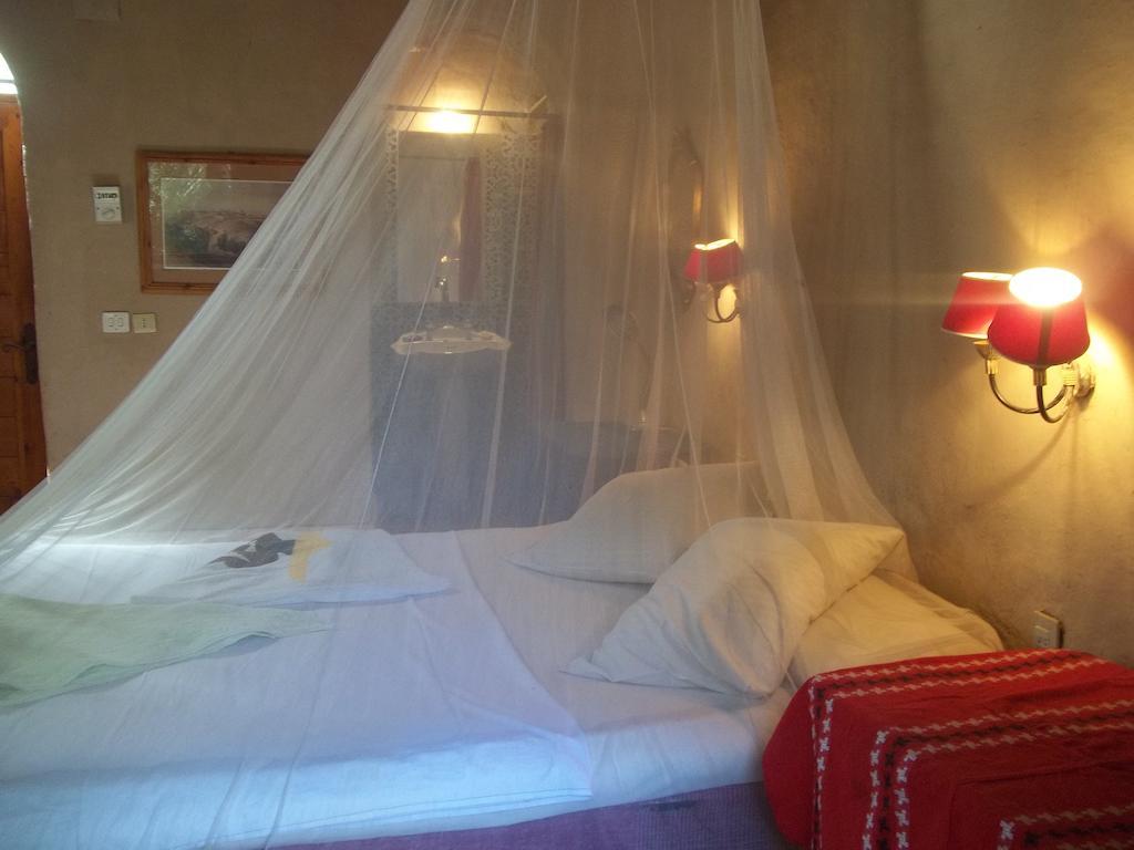 ホテル Nour El Gourna ルクソール 部屋 写真